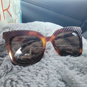 Mcm cat eyes sunglasses